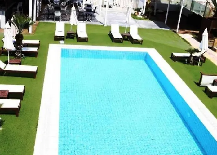 Havana 3 Luxury Pool And Sea Apartment